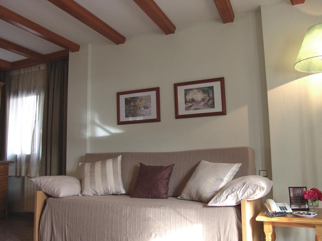 Aparthotel Casa Vella Ордино Экстерьер фото
